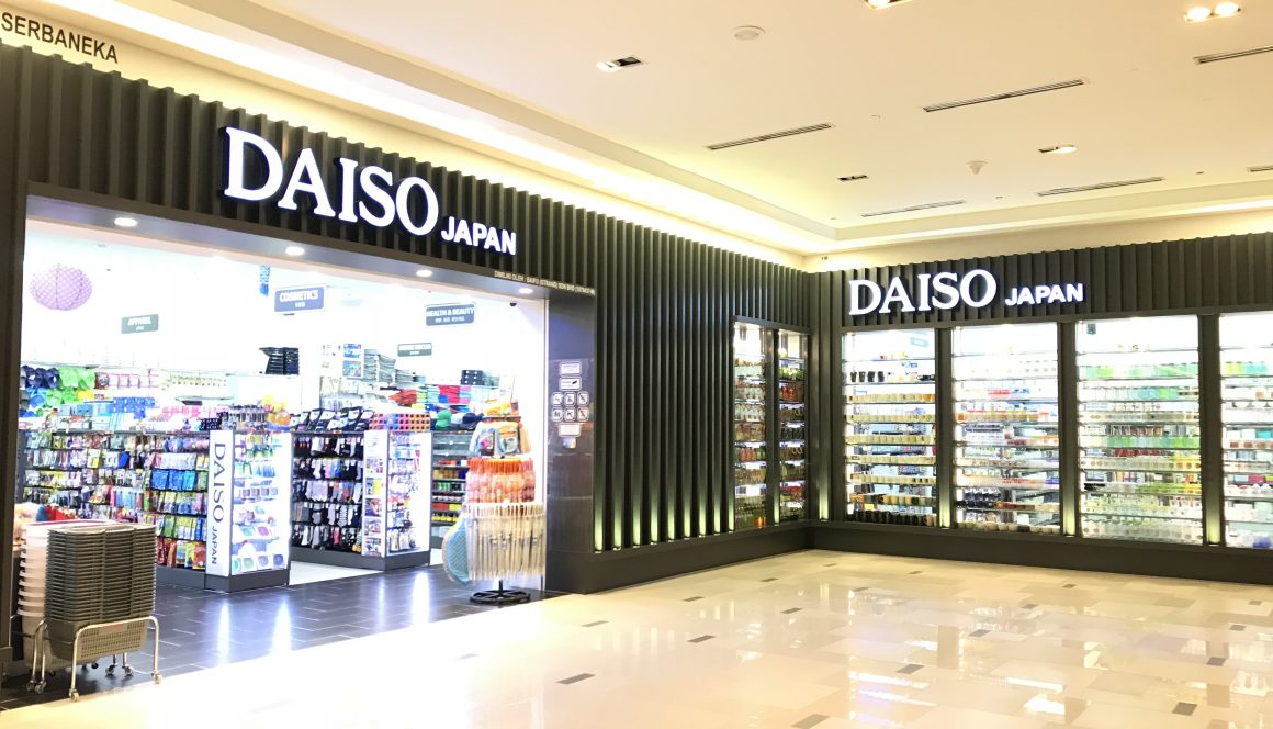 DAISO JAPAN Strand Mall